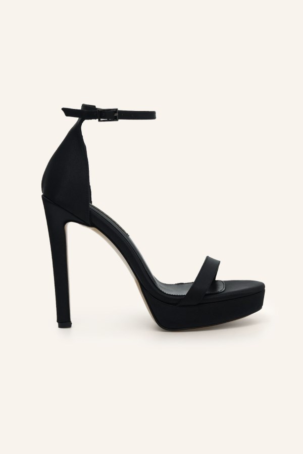 Siyah Saten İnce Bantlı Platform Topuklu Ayakkabı 
