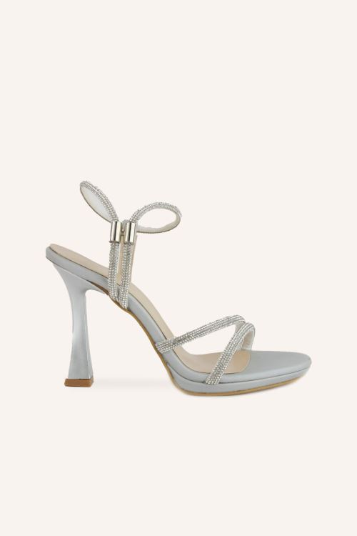 Gümüş Saten Karlin Topuklu Sandalet