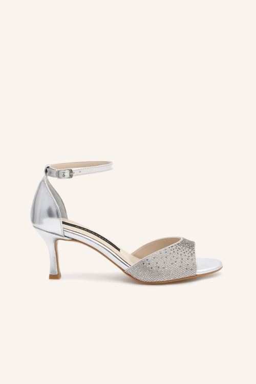 Gümüş Işıl Topuklu Sandalet